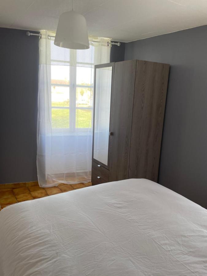 Charmant T2 au 1er dans résidence avec parc arboré Saint-Pierre-le-Moûtier Exterior foto